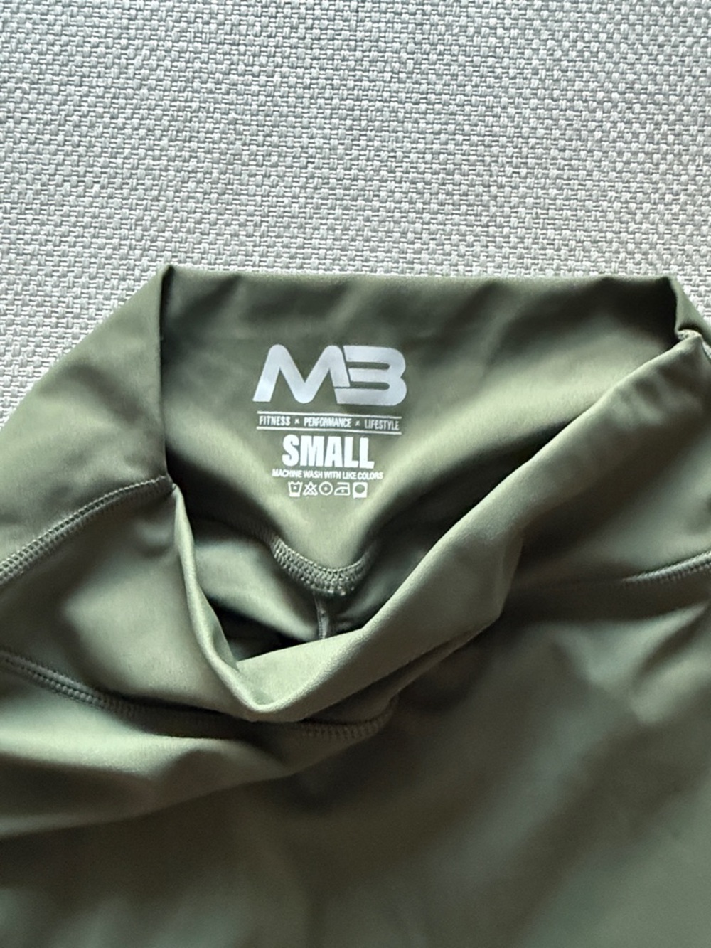 MINIBEAST Olive Green Scrunch Back Pocket Leggings Size S